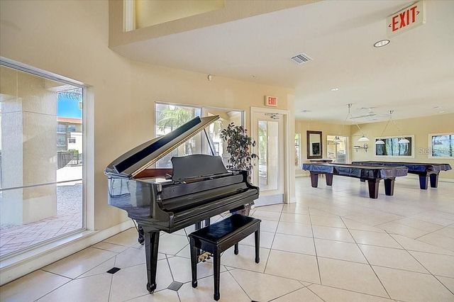 4333 BAYSIDE VILLAGE DRIVE 128, Tampa, FL 33615