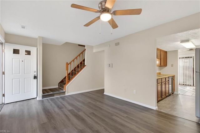 83 Lucinda CT, Hampton, VA 23666