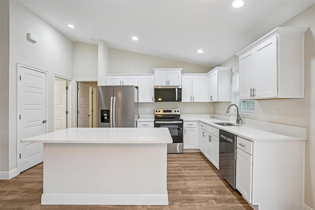 Image 17 of property listing at 214 E CALDWELL DRIVE, Citrus Springs, FL 34434