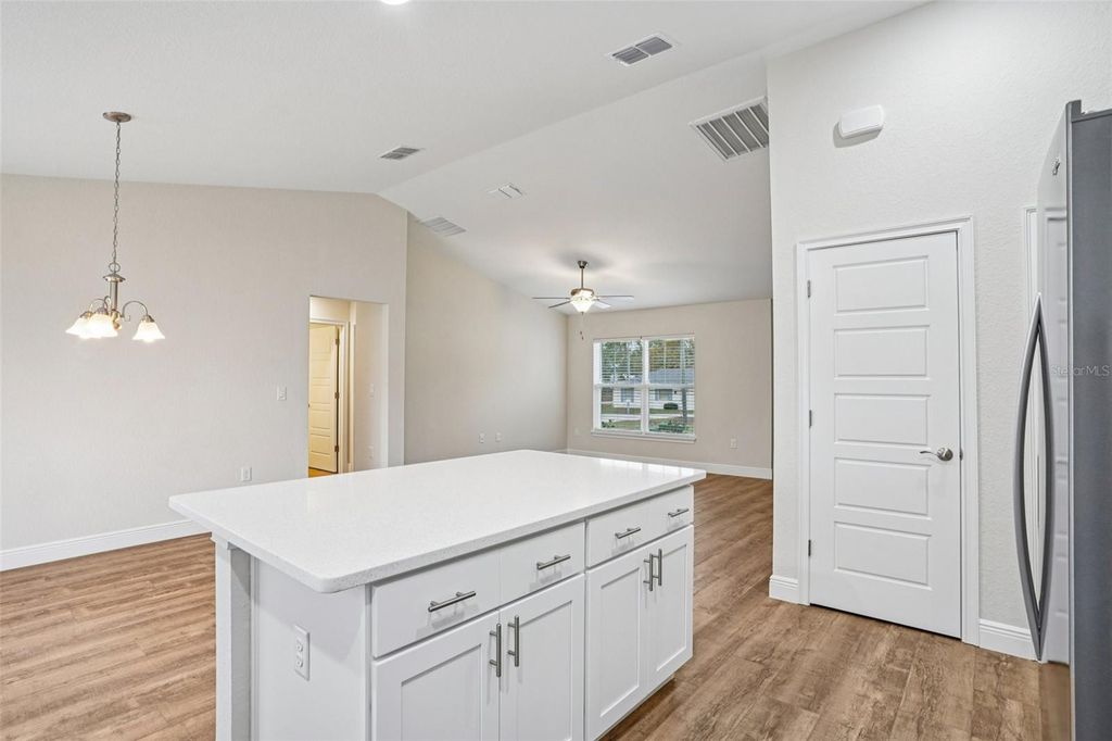 Image 21 of property listing at 214 E CALDWELL DRIVE, Citrus Springs, FL 34434