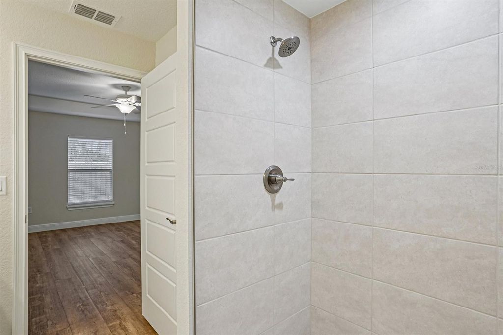 Image 30 of property listing at 214 E CALDWELL DRIVE, Citrus Springs, FL 34434