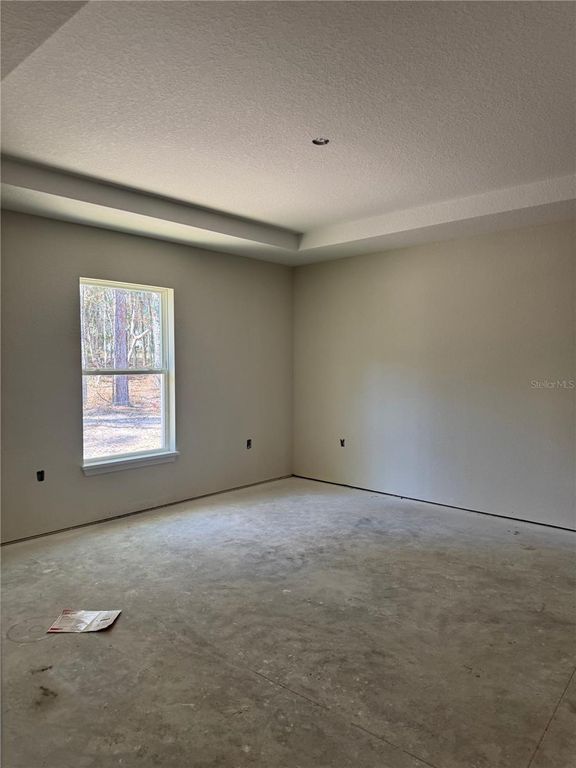 Image 44 of property listing at 214 E CALDWELL DRIVE, Citrus Springs, FL 34434