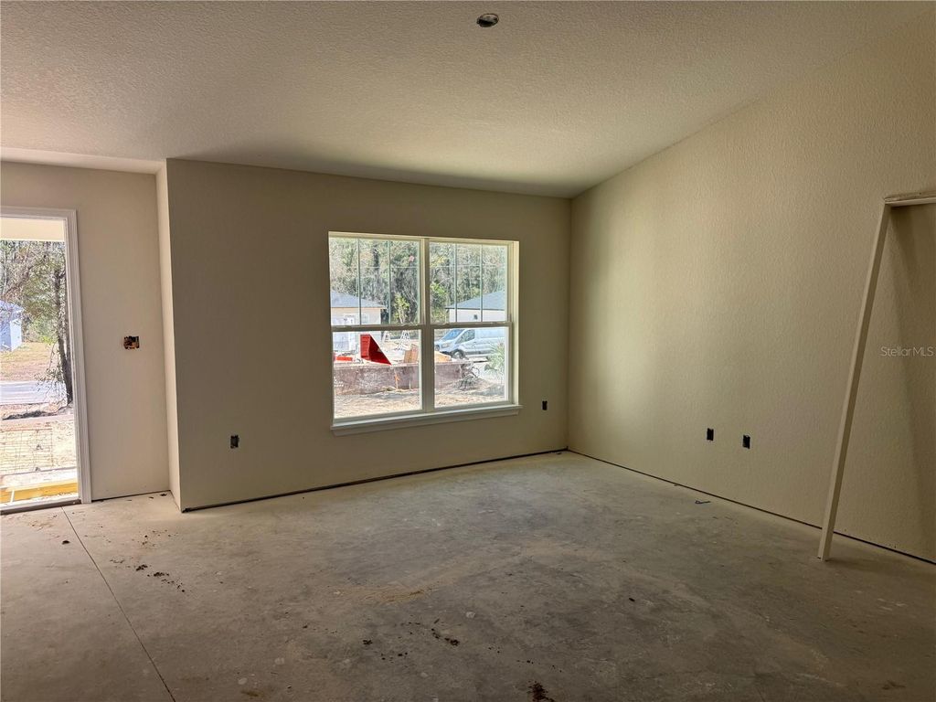 Image 49 of property listing at 214 E CALDWELL DRIVE, Citrus Springs, FL 34434