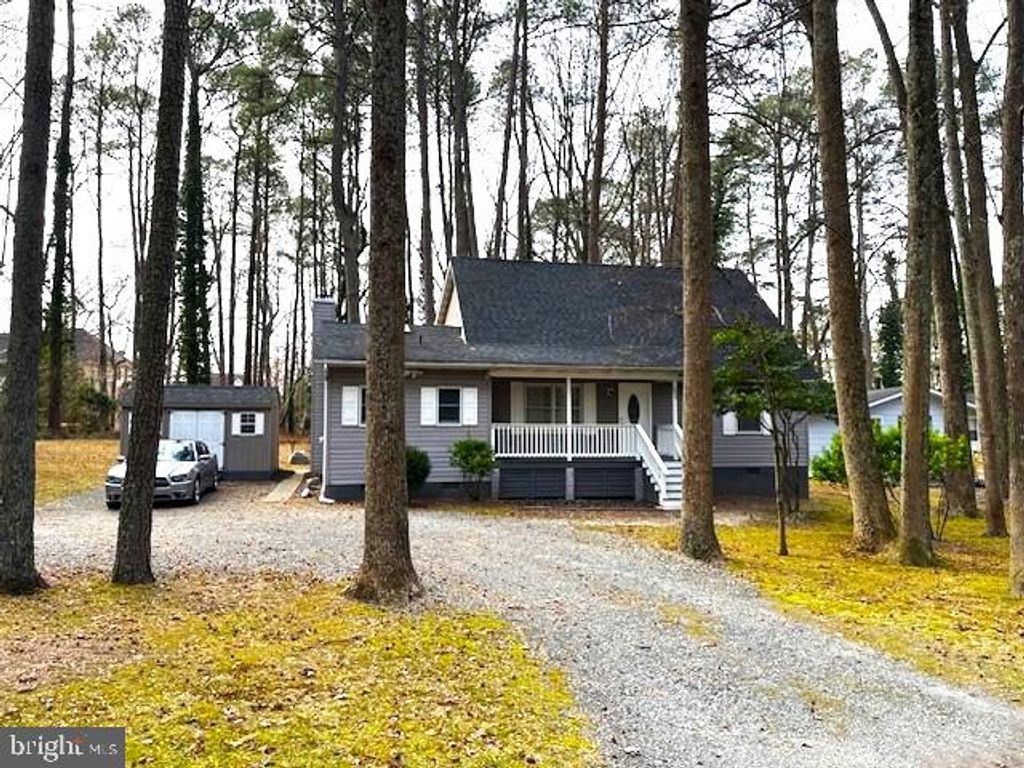 Image 1 of property listing at 259 SACHEM DR, Lusby, MD 20657