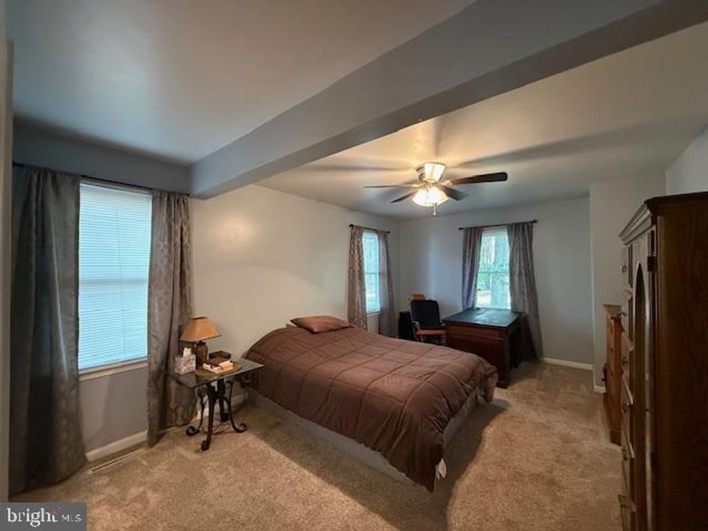 Image 17 of property listing at 259 SACHEM DR, Lusby, MD 20657