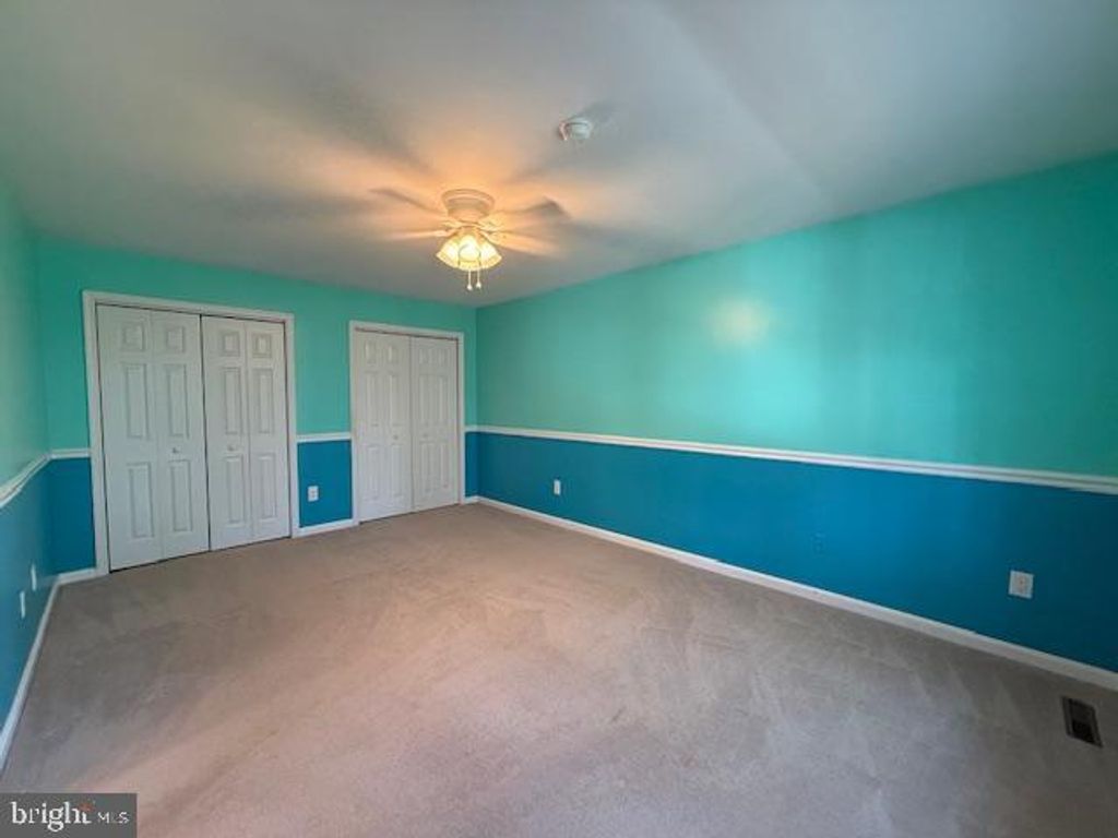 Image 25 of property listing at 259 SACHEM DR, Lusby, MD 20657