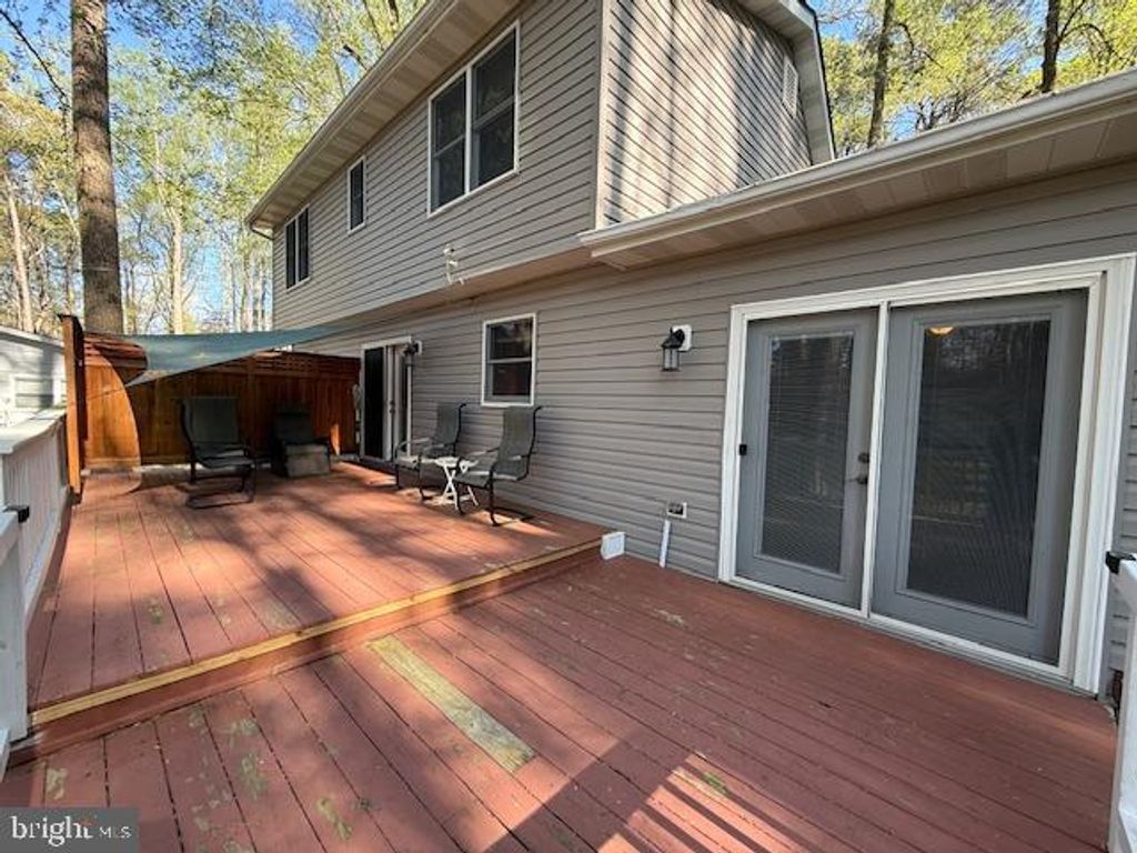 Image 5 of property listing at 259 SACHEM DR, Lusby, MD 20657