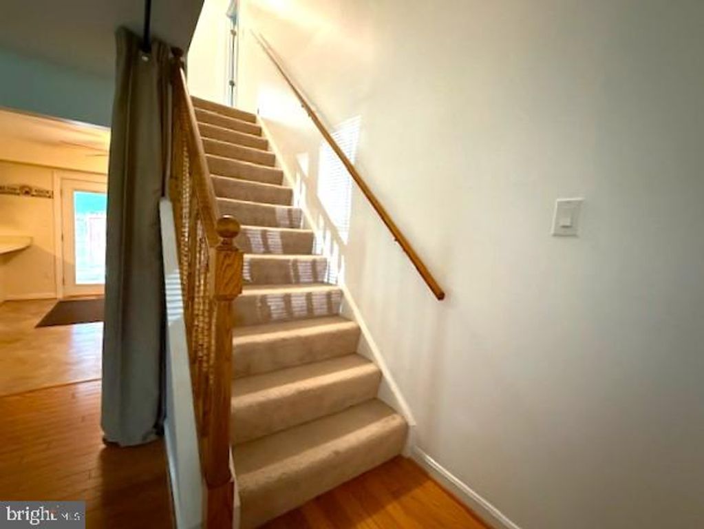 Image 8 of property listing at 259 SACHEM DR, Lusby, MD 20657