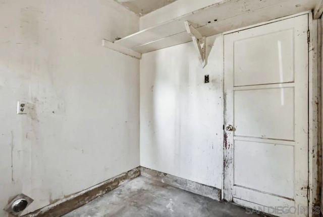 10036 Arleta Ave, Los Angeles, CA 91331