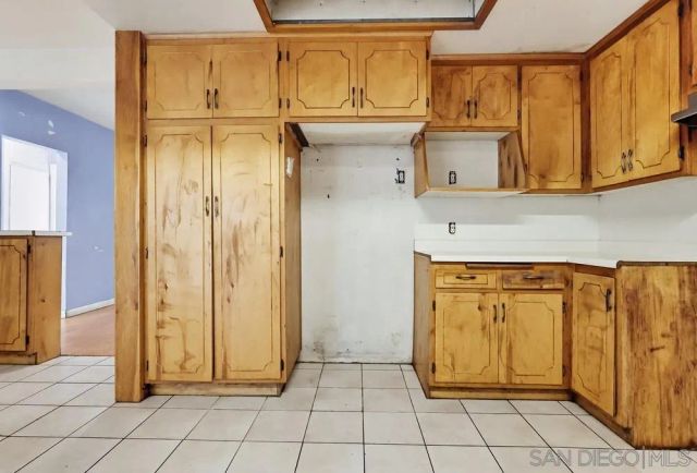 10036 Arleta Ave, Los Angeles, CA 91331