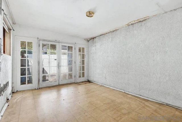 10036 Arleta Ave, Los Angeles, CA 91331