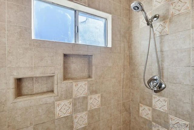 10036 Arleta Ave, Los Angeles, CA 91331