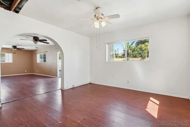 10036 Arleta Ave, Los Angeles, CA 91331