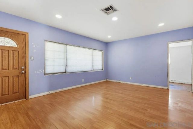 10036 Arleta Ave, Los Angeles, CA 91331