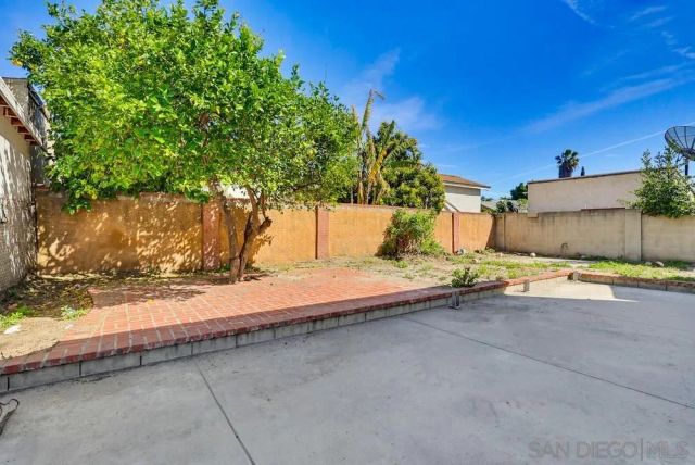 10036 Arleta Ave, Los Angeles, CA 91331