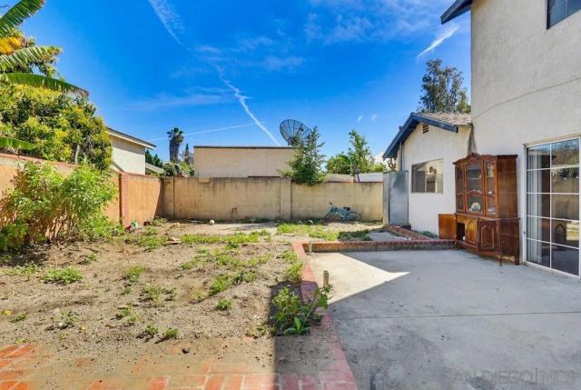 10036 Arleta Ave, Los Angeles, CA 91331