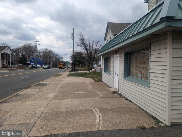 221 WHITE HORSE PIKE, Clementon, NJ 08021