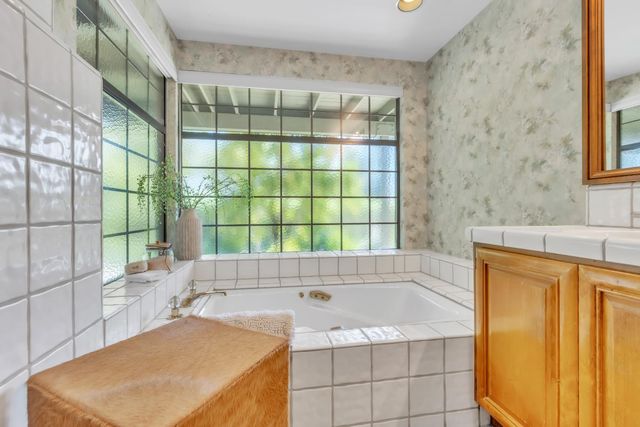 21 River Bluff Ln, Carmichael, CA 95608