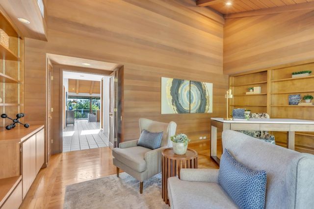 21 River Bluff Ln, Carmichael, CA 95608