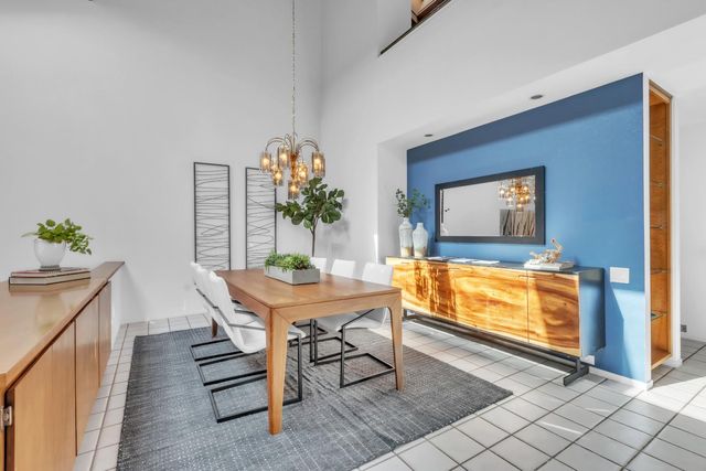 21 River Bluff Ln, Carmichael, CA 95608