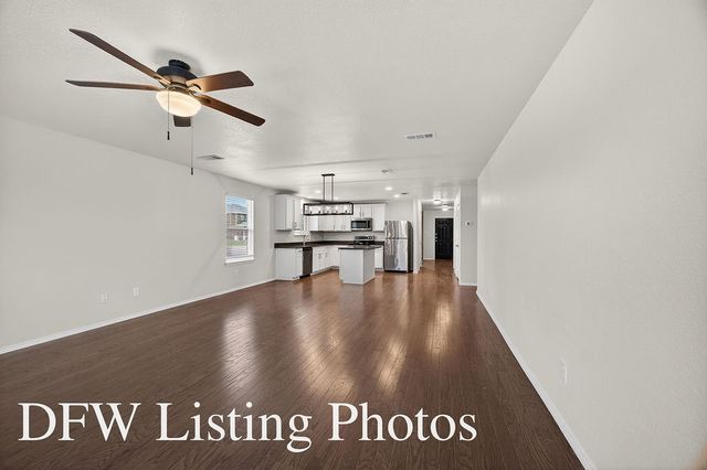 1019 Callahan Drive, Forney, TX 75126