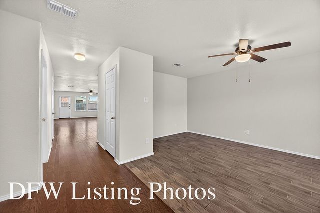 1019 Callahan Drive, Forney, TX 75126