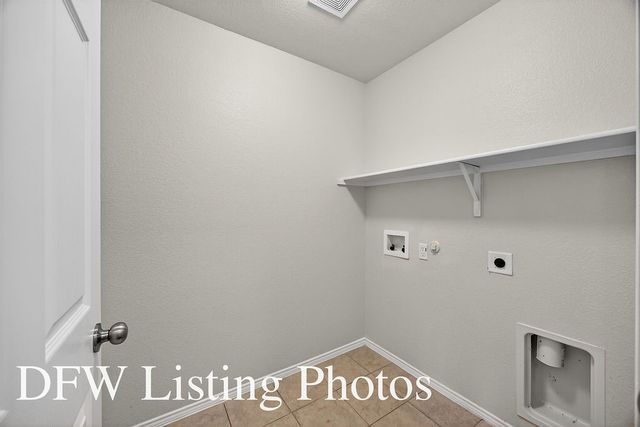 1019 Callahan Drive, Forney, TX 75126