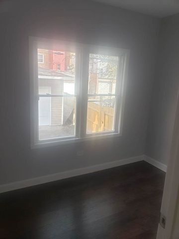 8005 S Maryland Avenue, Chicago, IL 60619