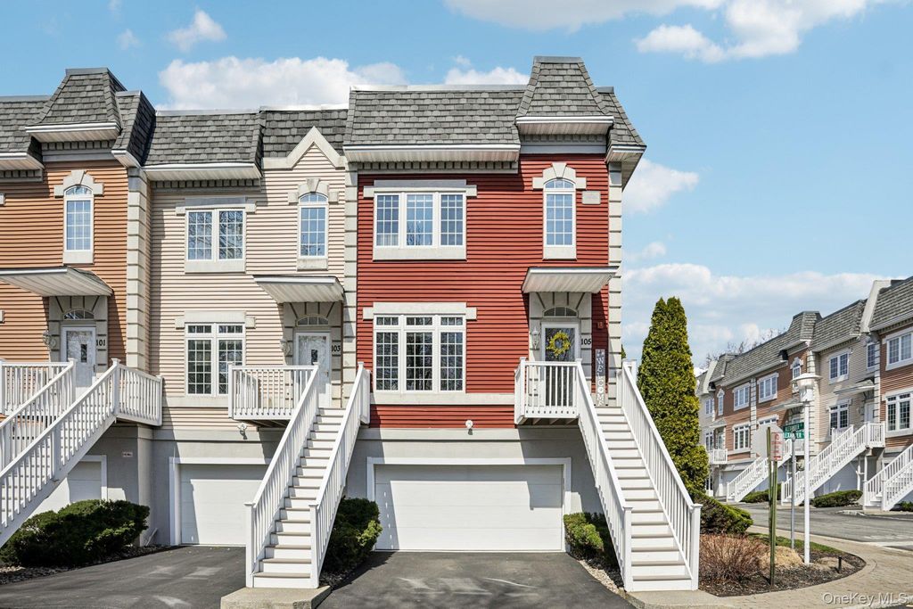 105 Alexander Court, Nanuet, NY 10954