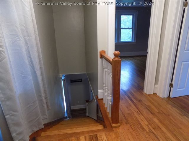 4913 Venable Avenue Se, Charleston, WV 25304