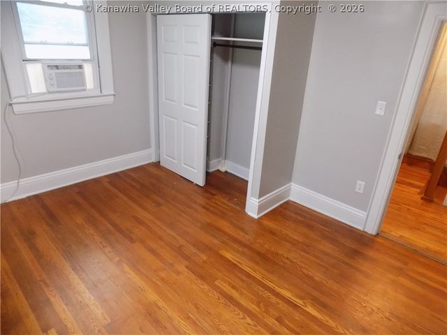4913 Venable Avenue Se, Charleston, WV 25304