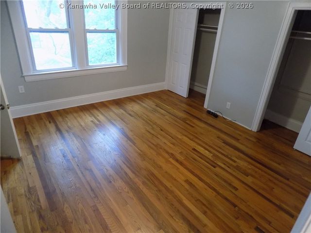 4913 Venable Avenue Se, Charleston, WV 25304