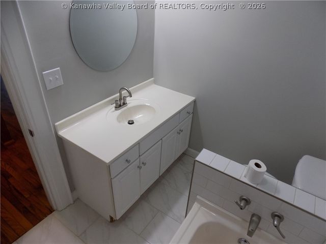 4913 Venable Avenue Se, Charleston, WV 25304