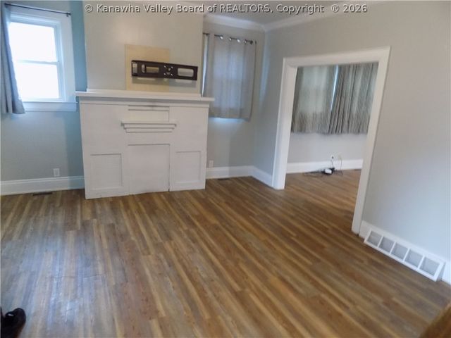 4913 Venable Avenue Se, Charleston, WV 25304