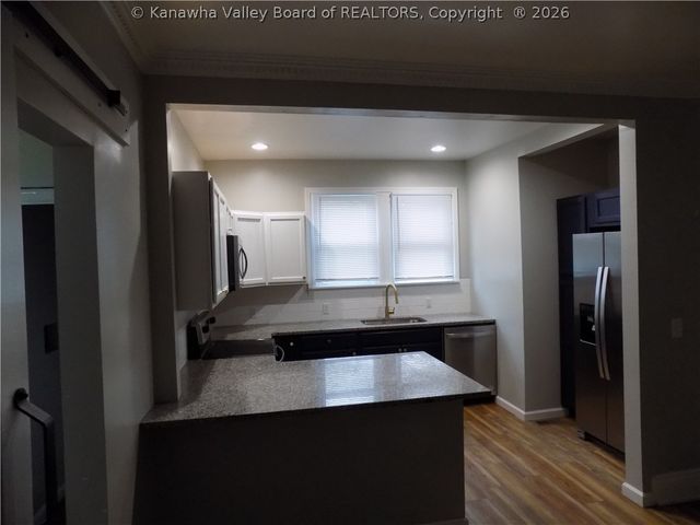 4913 Venable Avenue Se, Charleston, WV 25304