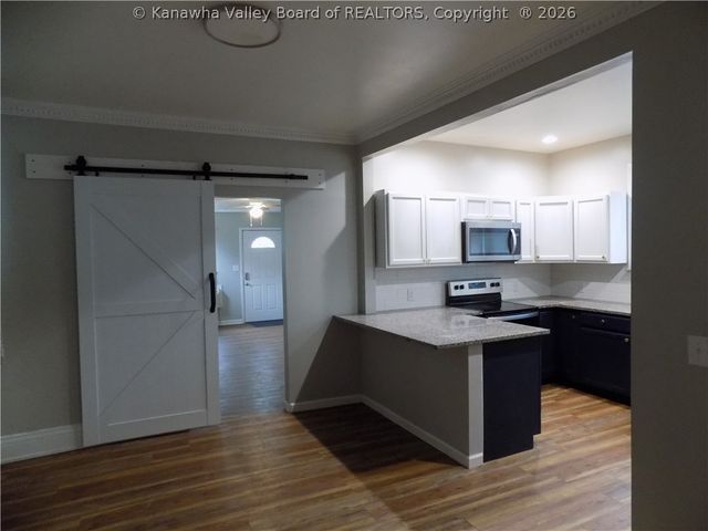 4913 Venable Avenue Se, Charleston, WV 25304