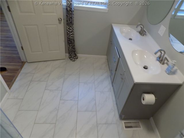 4913 Venable Avenue Se, Charleston, WV 25304