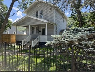 4913 Venable Avenue Se, Charleston, WV 25304