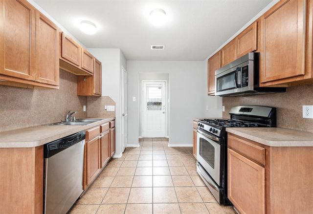 2831 Maybrook Hollow Lane, Houston, TX 77047