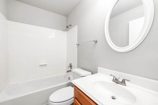 2831 Maybrook Hollow Lane, Houston, TX 77047