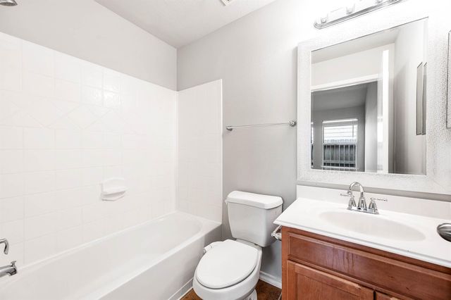 2831 Maybrook Hollow Lane, Houston, TX 77047