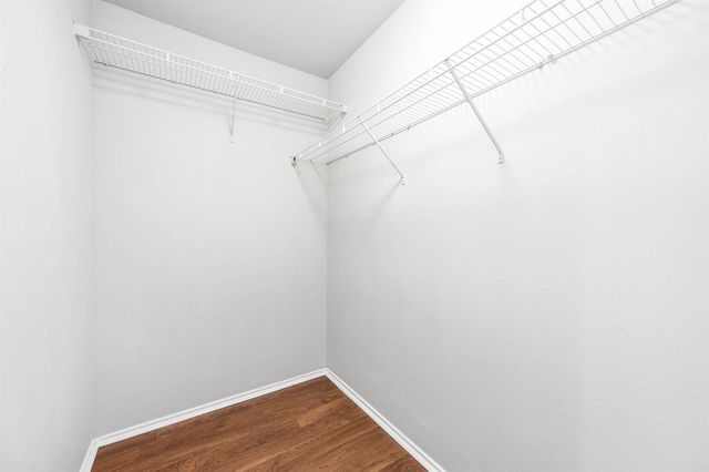 2831 Maybrook Hollow Lane, Houston, TX 77047