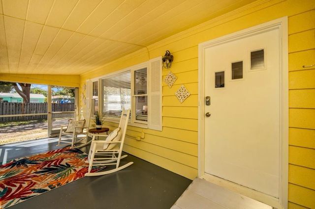 813 SE 14th Court, Fort Lauderdale, FL 33316