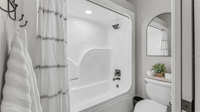 472 ARCHAIC DRIVE, Winter Haven, FL 33880