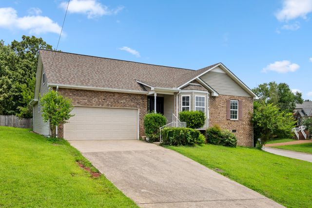 1080 Blue Mountain Ln, Antioch, TN 37013
