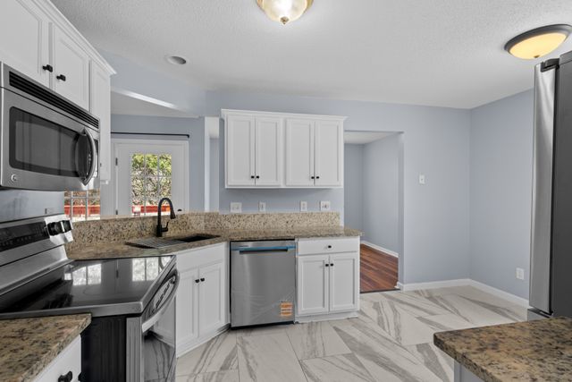 1080 Blue Mountain Ln, Antioch, TN 37013
