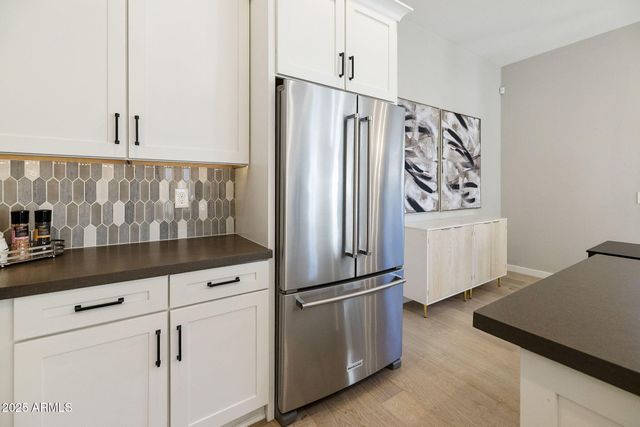 901 S SMITH Road 1046, Tempe, AZ 85281