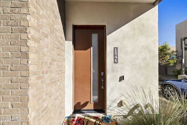 901 S SMITH Road 1046, Tempe, AZ 85281