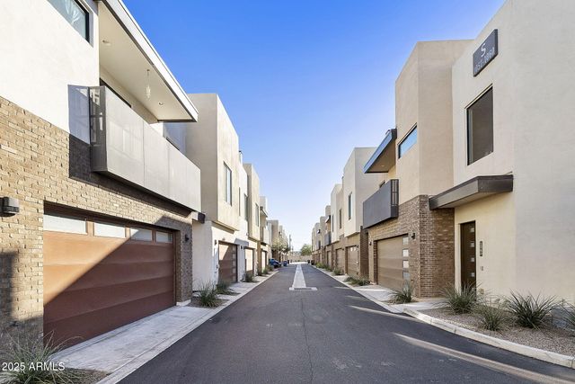 901 S SMITH Road 1046, Tempe, AZ 85281