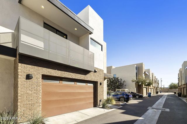 901 S SMITH Road 1046, Tempe, AZ 85281